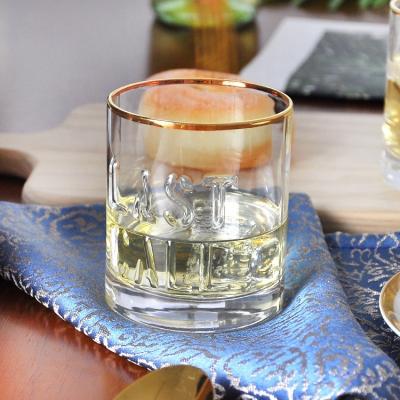 China Wholesale Modern Lead Free Handmade Clear Embossed Letter 450ml Gold Rim Whiskey Glass Mug for sale