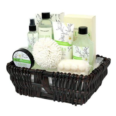 China Wholesale Customized Moisturizing+cleansing 10Pcs Perfume Body Care Bath Set Gift Set Bath Basket Gift Set for sale