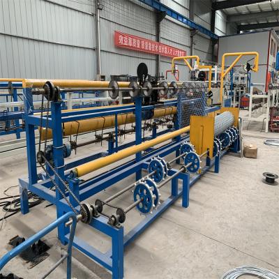 China Building Material Shops Galvanized Wire Chain Link Fence Machine Production Line for sale