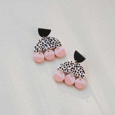 China Beautiful FASHIONABLE Printed Acrylic Multicolor Earrings Spotted Spray Clay Painting Flower Earrings for sale