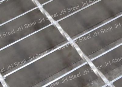 China Workshop Serrated Galvanized Steel Grating , Outdoor Steel Grate Panels for sale