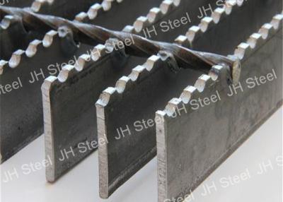 China Platform Serrated Galvanized Steel Grating 30x3 , Stainless Steel Floor Grating for sale