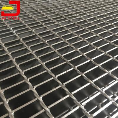 China Powder Coated Galvanised Walkway Mesh Plug And Socket Walkway Steel Grating for sale