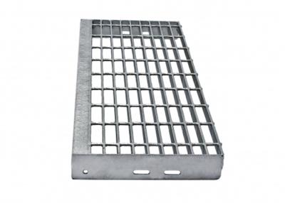 China Heavy Galvanized Steel Grate Stair Treads Exterior Thickness 30mm x 3mm for sale