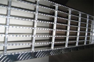 China ASTM A36 Standard Steel Grate Stair Treads With Pressure Locking Tru Weld for sale