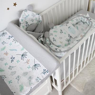 China Anti-Static Custom Cotton Baby Comforter Crib Toddler Hutch Newborn Baby Bedding Set for sale