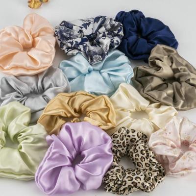 China European And American Oversized 100% Silk Hair Scrunchie Oversized Xxl Style 6cm Large Mulberry Silk Hair Scrunchies for sale