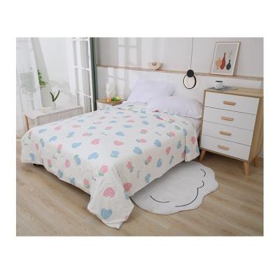 China Chinese factory price anti-static quilted bedspread bedsheet and comforter cover lovely summer bedding cover cute printing cooling set for sale