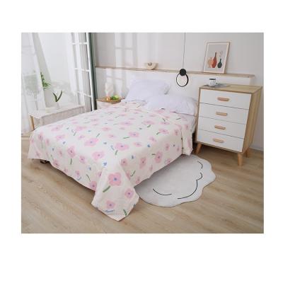 China Anti-Static Baby Quilt Cover Summer Good Quality Polyester Comforter Queen Cooling Protective Sheet Set For Sales for sale