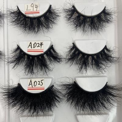 China Long Lasting Fluffy 5d Wispies False Eyelashes 25mm Lashes With Case Bulk False Eyelashes Wholesale Tapered Dispensers for sale