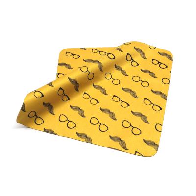 China Glass Packing Custom Printed Double Sided Microfiber Glass Eyeglass Glasses Microfiber Cloth Cleaning Cloths for sale