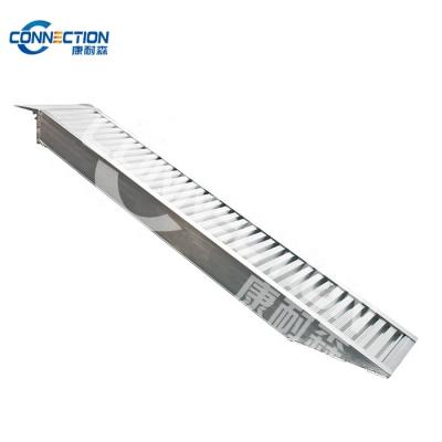 China Portable Folding Aluminum Pickup OR LOADING Car And Truck Pickup Ramps for sale