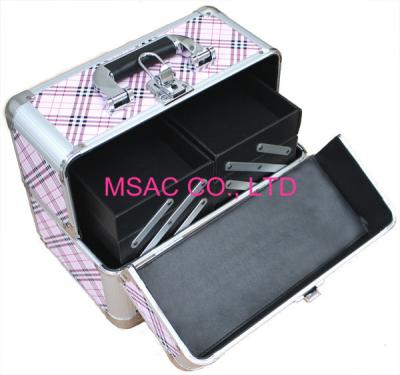 China Fashionable Hard Makeup Case , Beauty Lockable Makeup Case Easy Cleaning for sale