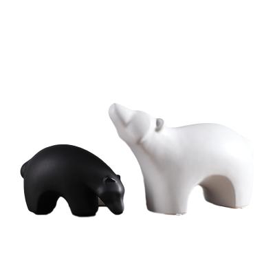 China Central Statistical Institute of Europe Polar Bear Home Decoration Creative Ceramic Gift for Wedding for sale