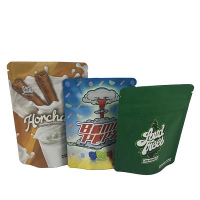 China Moisture Proof Matte Finished Mylar Sachet Aluminum Foil 3.5g Bag Candy Packaging Bags For Edibles for sale