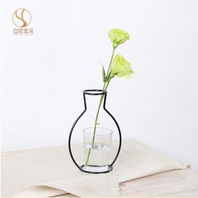 China Vase for Flowers Green Plant Flower Vase Bedroom Decoration Table Top Dry Home Place Patches INS Geometric Iron Vase for sale