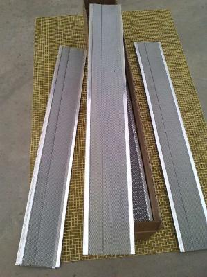 China Gutter Protection Steel Metal Sheets Leaf Guard Wire Mesh Expanded Metal Combined for sale