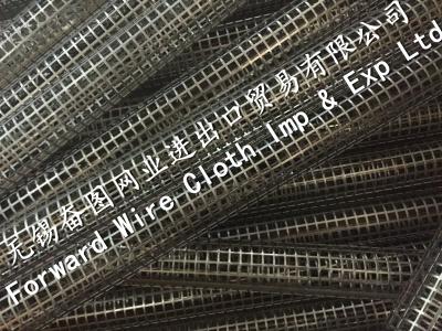 China Tubería de acero inoxidable soldada con autógena tubo perforado cuadrado galvanizada del metal en venta