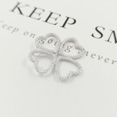 China 2021 TRENDY hot sale high end pendants and factory wholesale fashion four leaf clover heart shape charms for sale