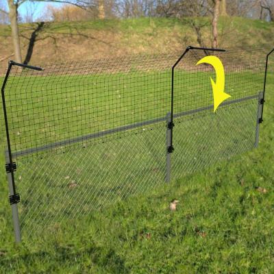 China Easily Assembled Ribbon Wire Mesh Fence, Used For Decorative Garden Farm Fence, Galvanized Chain Lattice PVC for sale