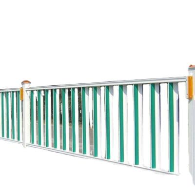 China Hot Sale Cheap Easily Assembled Municipal Fence Mesh Panels /Road Guardrail for sale