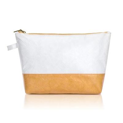 China Fashion Wholesale Washable Cosmetic Organizer Sustainable Tyvek Paper Make Up Bag for sale