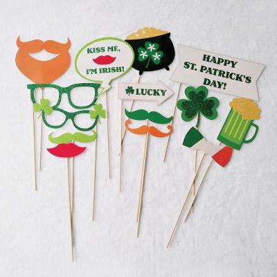 China St Patrick's Day Customized 18pcs St Patrick's Day Paper Party Photo Booth Props With Glitter for sale