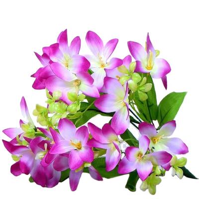 China Home Decoration Narcissus Flowers In Factory Wholesale Silk Cheap Wedding Flower Vase for sale