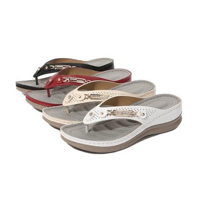 China Large Size Women's Sandals Casual Metal Buckle Beach Sandals New Women's Round Net Red Fashion Summer Sandals Wedge for sale