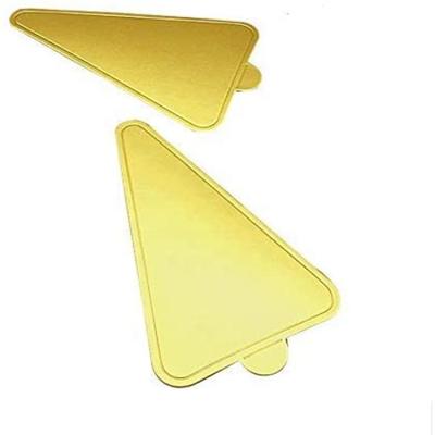 China Customized Eco-Friendly Recyclable High Quality Manufacturing Triangle Cake Bases Colorful Embossed Cake Boards With Tab Handle for sale