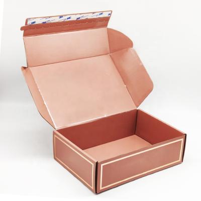 China Recyclable Wholesale Goods Corrugated Cardboard 18x12x3 Inch 5 Layer Ear Lock Garment Mailer Mailer Boxes For Free Sweater Sales for sale