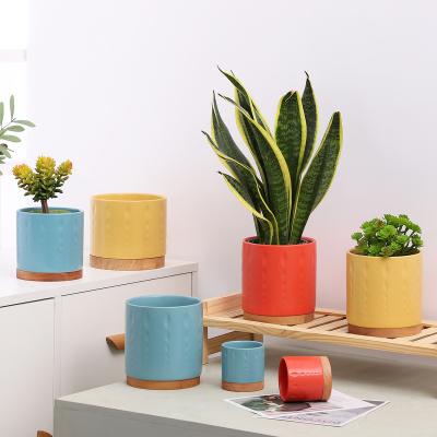 China Nordic Wholesale Minimalist Ceramic Succulent Flower Pots With Tray Decoration Plant Pots Garden Bamboo Planter For Plants for sale