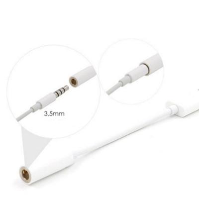 China Small Size Lightning Port Headphone Adapter 0.2 M Cable Length Easy To Carry for sale