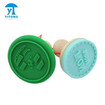 China Viable Custom Silicone Rubber Cookie Stamp with Wooden Handle Puncher, Cookie Stamp, Holiday Cookie Tools for sale