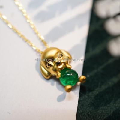 China Natural Emerald Diamond Solitaire Charm Pendant Necklace Small Cute Animal Dog Design Jewelry in Real 18k Gold for Women Girls for sale