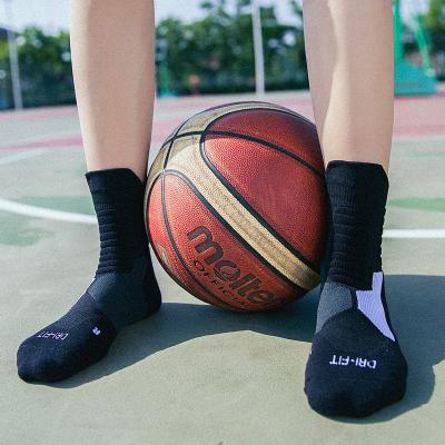 China Cheap Customized Antibacterial Basketball Socks Mens Sports Socks Silicone Rubber Soled Non Slip Socks for sale