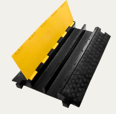 China Rubber PVC Wire Protector Channel Floor Cable Protection Ramp for sale