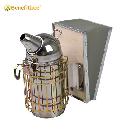 China Beekeeping Benefitbee Beekeeping Tools Manual Bee Smoker for sale