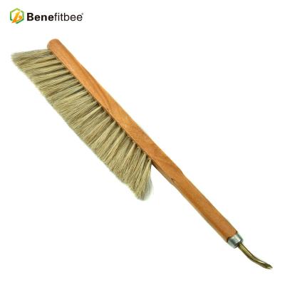 China Sweep New Design Beekeeping Tools Sweep Double Row Horse Hair Bee Brush With Nail Puller For Bee Keeping for sale