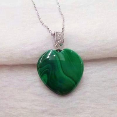 China Charm European Natural Gemstone Malachite Soft Heart Shape Necklace 925 Silver Pendant For Jewelry Making for sale