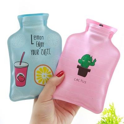 China Hot cartoon Mini Warm Handbag of the hot water hand warmer injection bag children's fresh water explosion-proof bag for sale