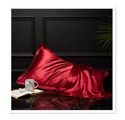 China Anti-Static Silk Pillow Case Wholesaler Customized Shaped Black Silk Pillow Covers Luxury Tile Case for sale