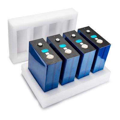 Chine Grade A 6000 Cycles 3.2V 280ah Lifepo4 Batterie LF280K Pour les systèmes de stockage d'énergie solaire à vendre