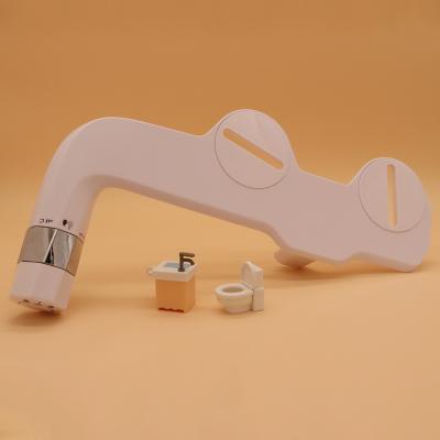 China Modern cold&hot water attachment non-electric toilet water spout self cleaning mechanical bidet for sale