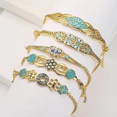 China New cute classic copper plated bracelet 18K gold plated for female INS niche design bracelet wholesale for sale