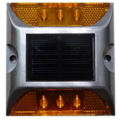 China Aluminum alloy and plastic with yellow solar studs flashing stud for sale