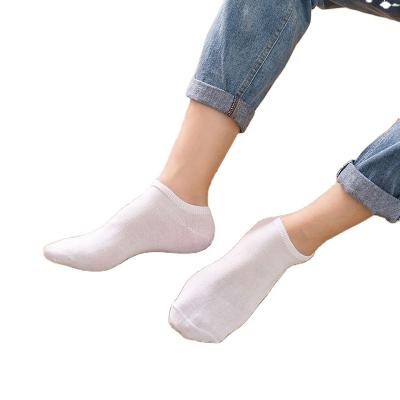 China Breathable Fur Slipper Socks/Japanese Socks/Bumps Custom Logo Sports Teams Embroidered Mens Dress Socks for sale