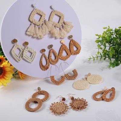 China Handmade Weave Raffia Earrings Women Straw Hoops Beach Lightweight Earring Bohemia Large Rattan TRENDY Earrings for sale