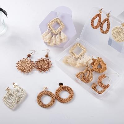 China New Fashion Jewelry Design Handmade Environmentally Friendly Handmade Hawaii Wooden Flower Bamboo Bead Shell Rattan Earring For Women for sale