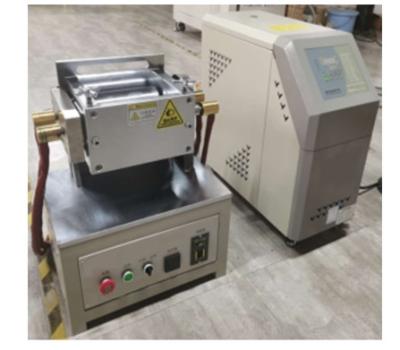 China 150 mm elektrische olieverwarmde rolpers horizontale machine voor batterijelektrode Te koop